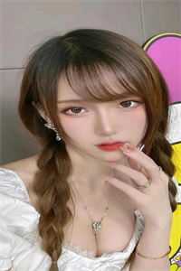 精品推荐女友在生日宴上亲了小奶狗