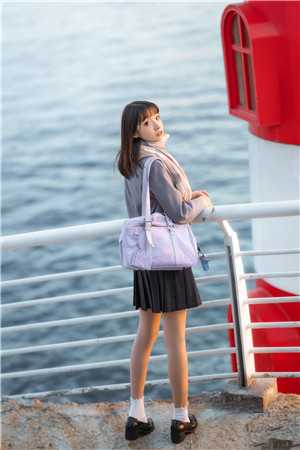 畅销小说重生后，我成了凤帝的心尖宠