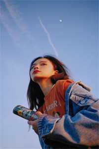 开局被逮捕，反手拍出树先生结局