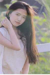 被妹妹掉包兽蛋后，我成了万凰之王。的主角是